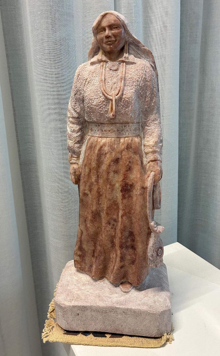 Statuette: Navajo Frau – Usato da Bäretswil venduto da robsonantik
