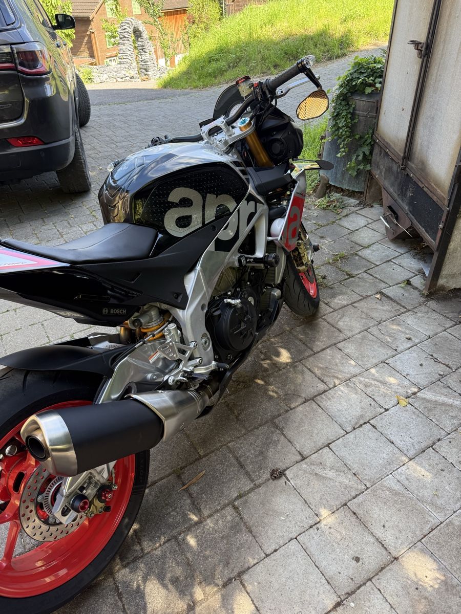 Aprilia Strada: Aprilia Tuono V4 factory – Usato da Weite venduto da nfa_bf2l 3