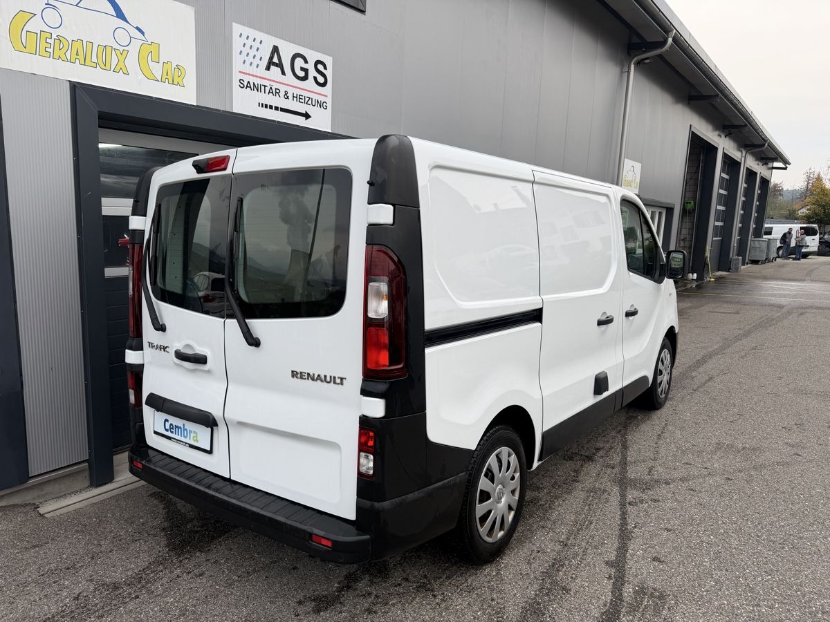 Renault Véhicules utilitaires: Renault Trafic 2.0 dCi  – D'occasion à Däniken SO par Geraluxcar 9