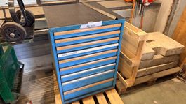 Lista Schubladenstock mit Elektro Kabelschuhe