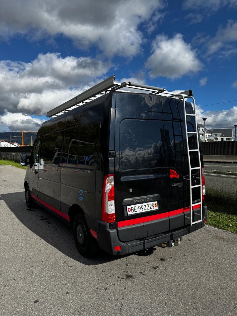 Renault Véhicules utilitaires: RENAULT Master 133 dCa125 – D'occasion à Biel/Bienne par Blueflug 2