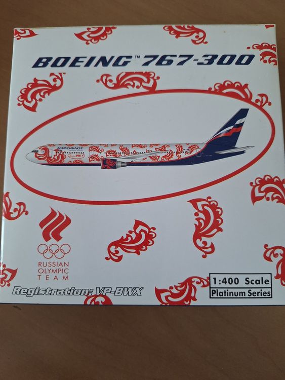 Herpa Avion modèle Airbus A380 Qatar Airways -A7-APG Échelle 1:500