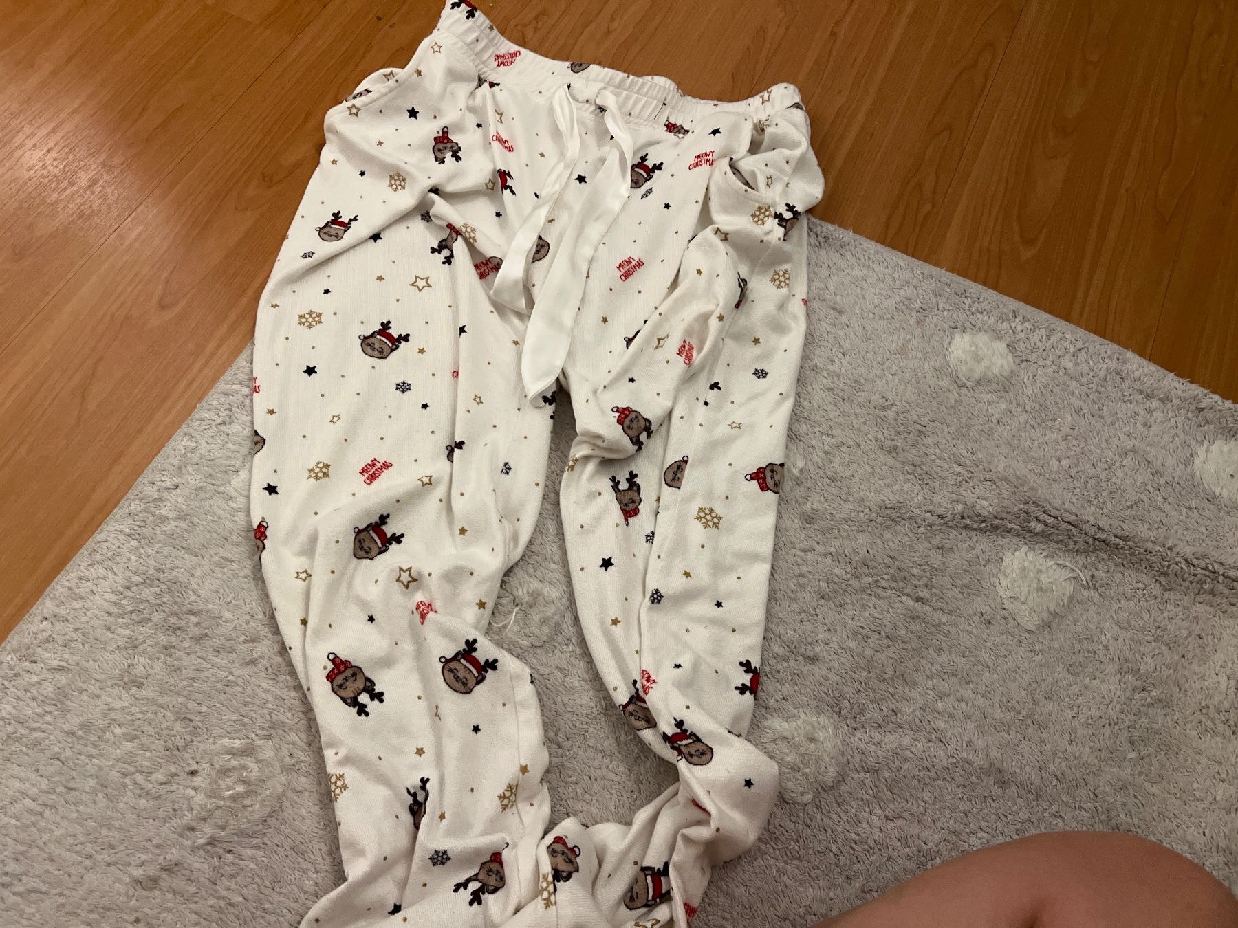 Negligees & Pyjamas: pijama hose – Gebraucht aus Niederglatt ZH von NICELODEON18