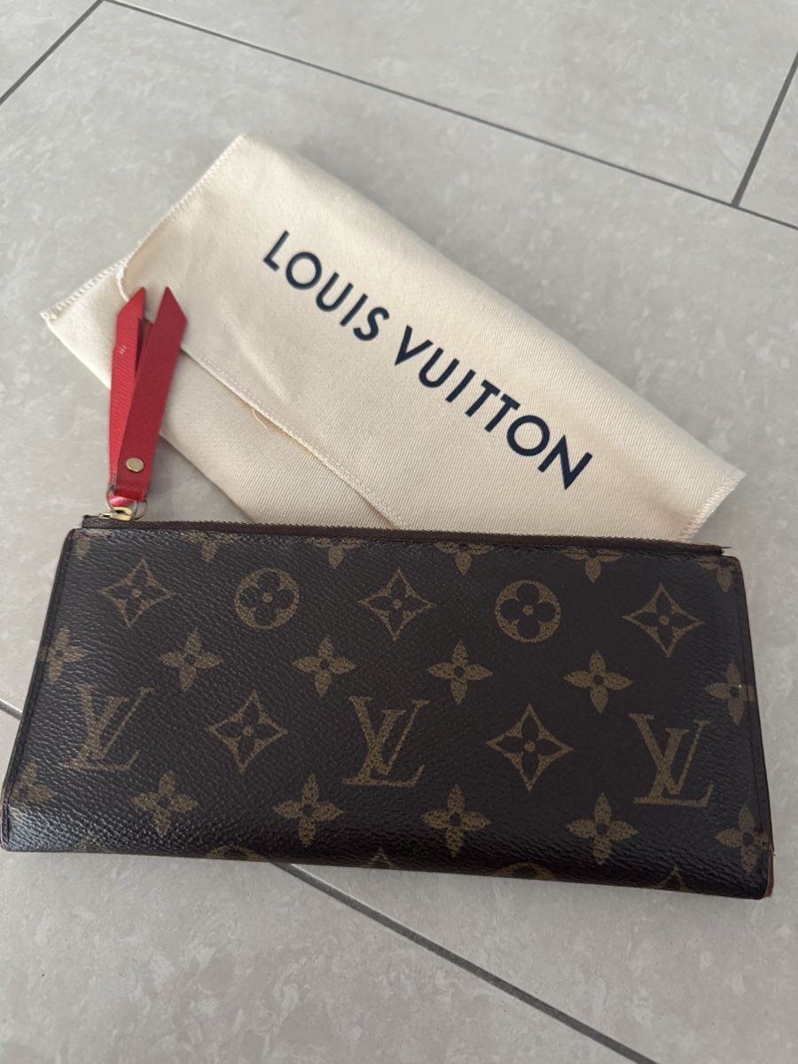 Louis Vuitton Portamonete: Louis Vuitton Portemonnaie – Usato da Reinach BL venduto da LejEm