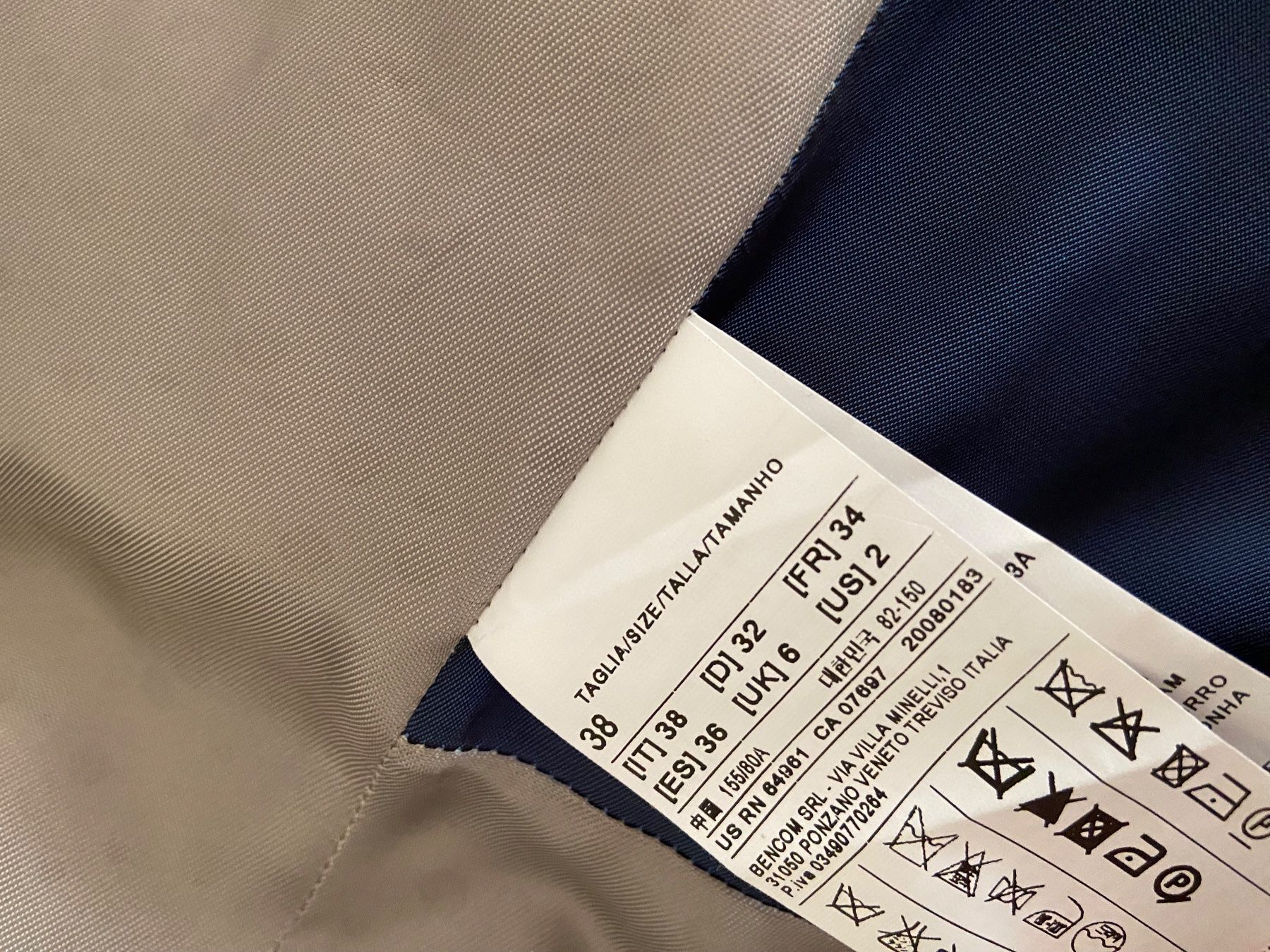 Costumi: Vintage Sisley Kostüm – Nuovo (secondo la descrizione) da Unterengstringen venduto da bar_rh5f 7