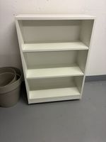Weisses Regal- Schreinerarbeit- kein IKEA
