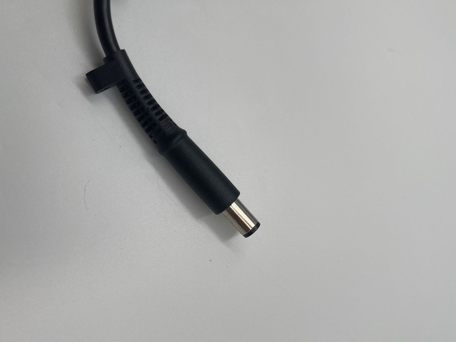 Hewlett Packard Caricabatterie: HP Laptop Netzteil 90W – Usato da Schlieren venduto da 2nd-Life 3