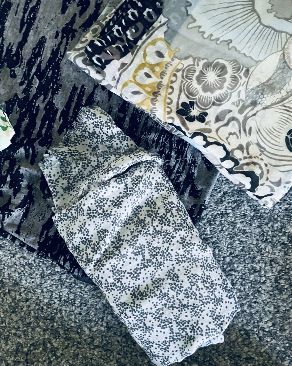 Foulard & Sciarpe: Foulard Set 5 Stck  gemischt ! Neu – Nuovo (secondo la descrizione) da Au ZH venduto da Jaggy4 3