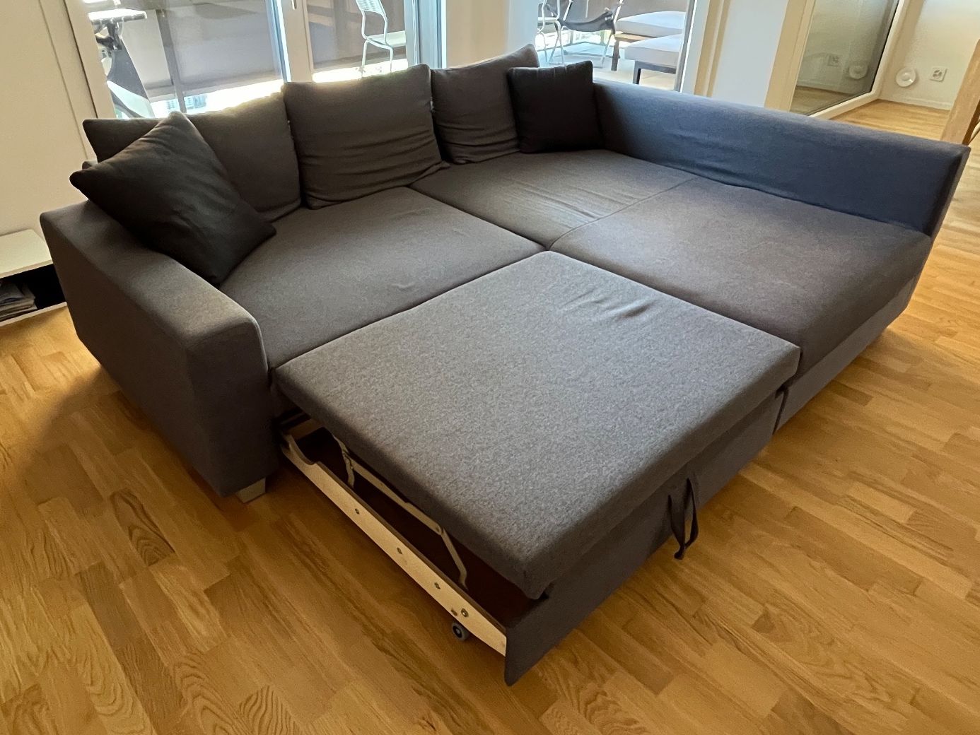 Divani: Ecksofa mit Schlaffunktion - guter Zustand – Usato da Ostermundigen venduto da sofie_64 1