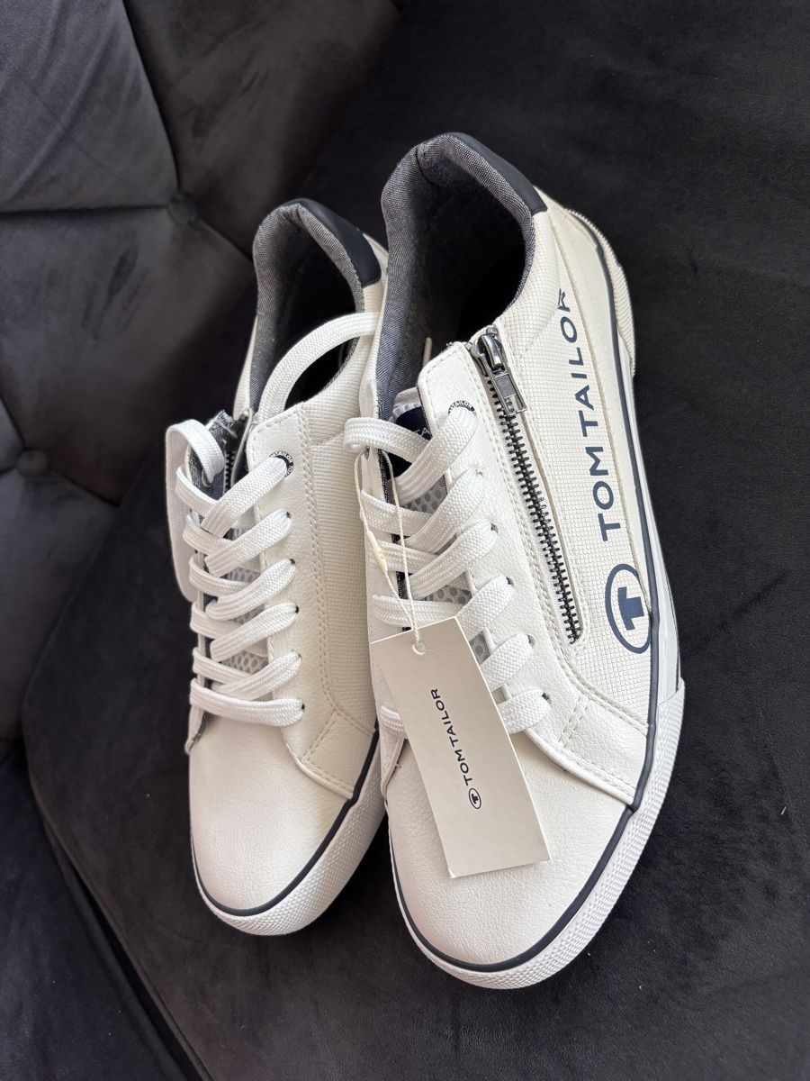 Tom Tailor Scarpe da uomo: Tom Tailor Sneaker neu – Nuovo e nell'imballaggio originale da Widnau venduto da Orca007 2