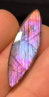 Wunderschönes Labradorit Cabochon von höchster Qualität