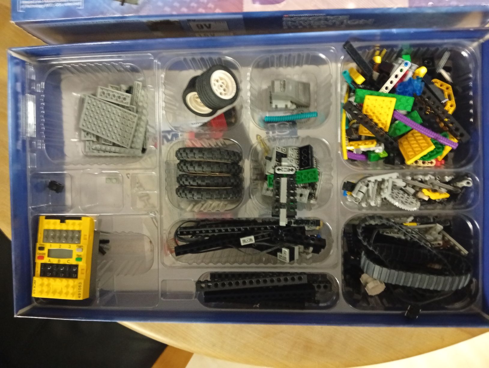 Lego Kit di costruzioni: LEGO Mindstorms – Usato da Trun venduto da kawak1 5