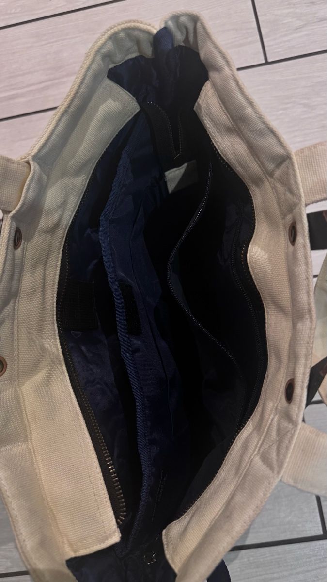 Ta Tha Ta Zaini: Fast neue Ta. Tha.Ta Swift Rucksack! – Nuovo (secondo la descrizione) da Hausen AG venduto da NJ2019 3