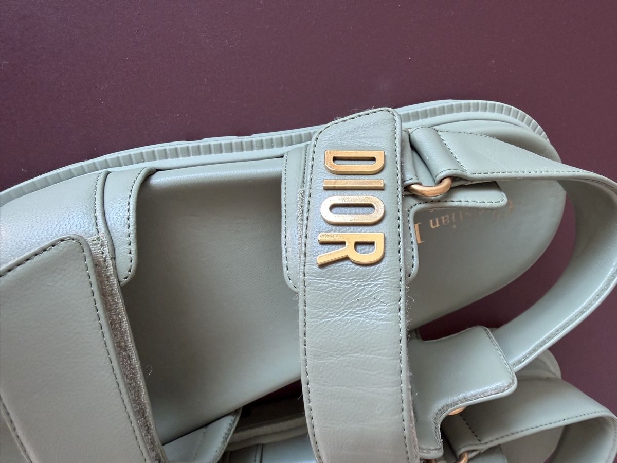 Dior Scarpe da donna: Dior Sandalen Dioract olive | Grösse 39 – Nuovo (secondo la descrizione) da Wettingen venduto da Lamadeux 1