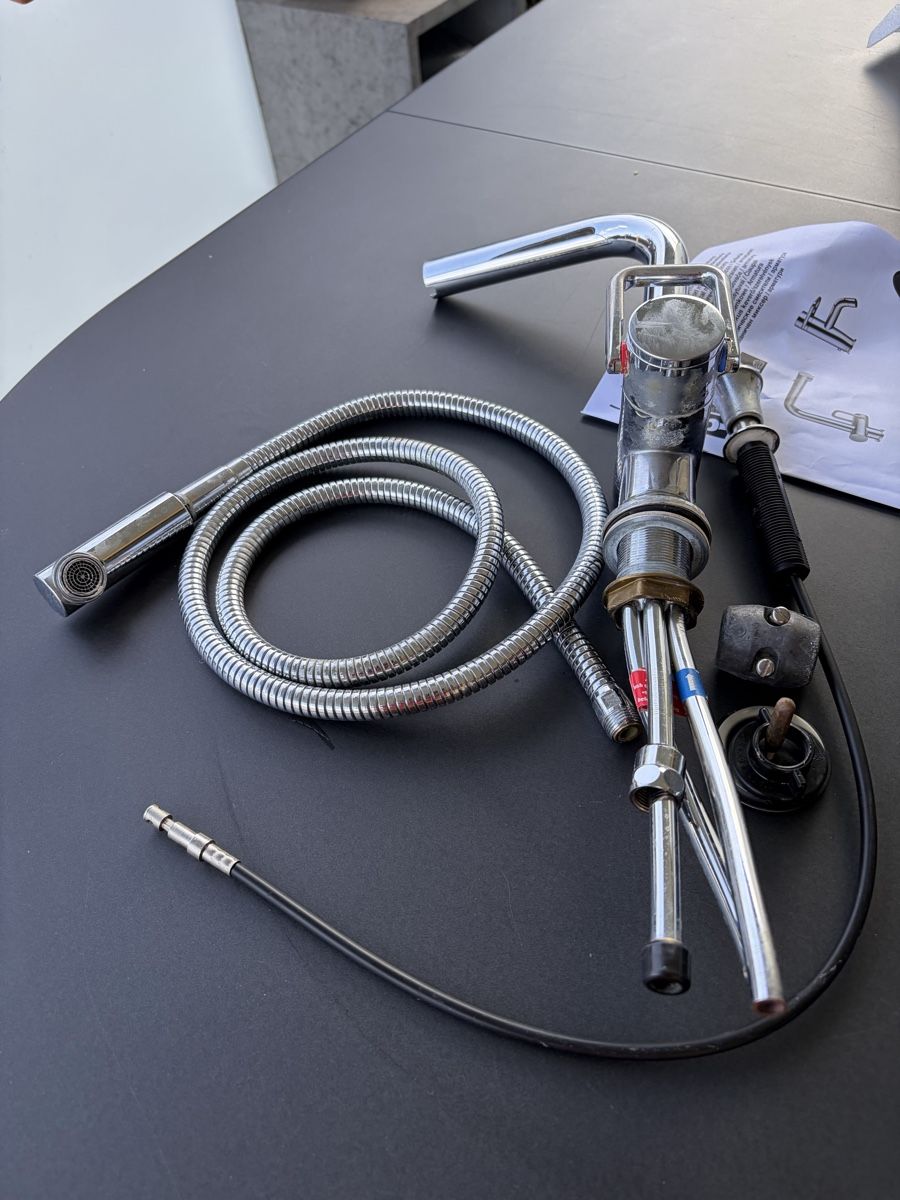 Arwa Armaturen: Küchenarmatur Verteiler – Gebraucht aus Zürich von crt23 1