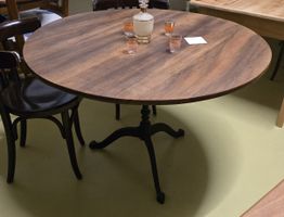 Beizentisch,  Esstisch,  Bistrotisch  , runder Holztisch