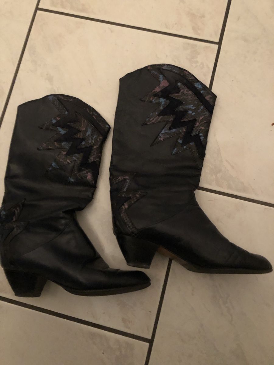 Damenschuhe: Blaue Lederstiefel mit Muster “Maripe – Gebraucht aus Solothurn von Congela