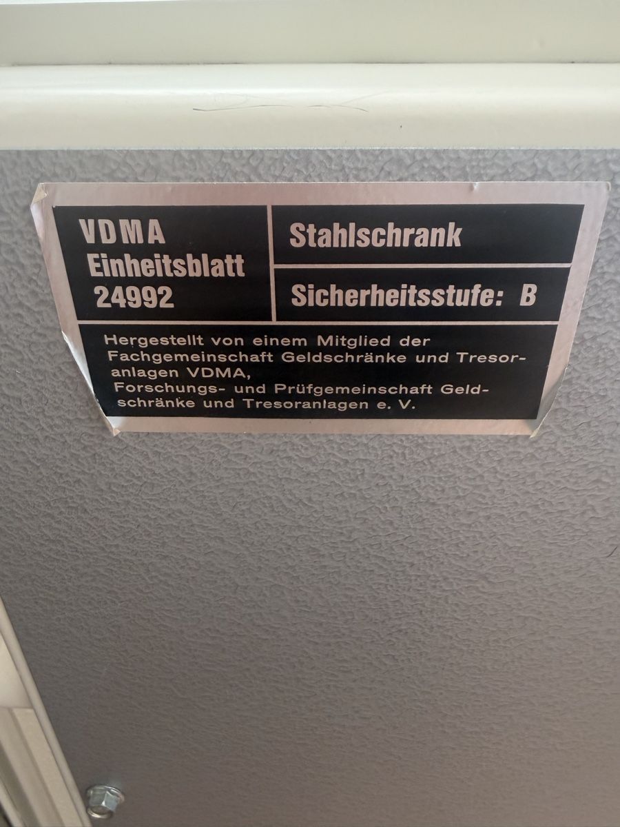 Vidmar Casseforti: Grosser schwerer Safe. Ab 1.— – Usato da Duggingen venduto da D-Trade 3