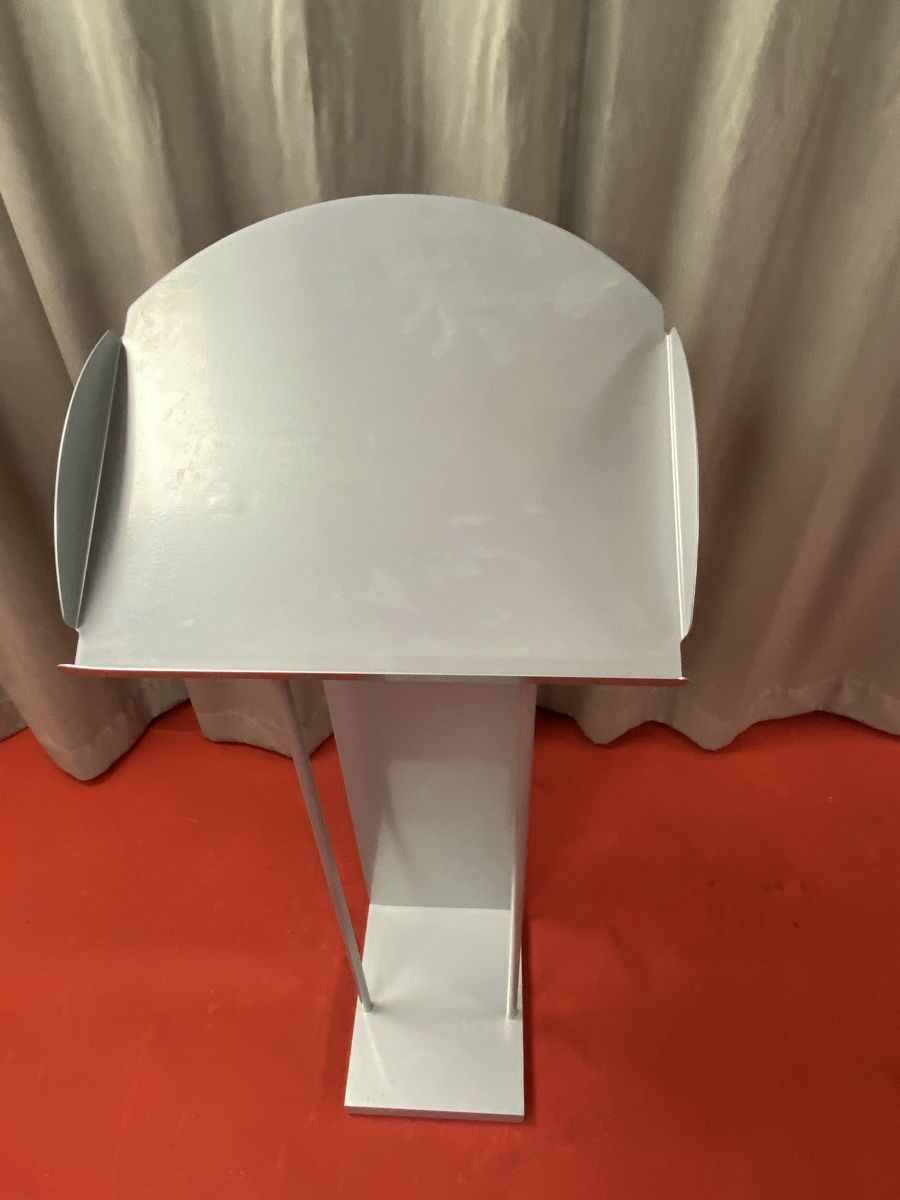 Equipement de magasin & Foires: Rednerpult oder Empfangsdesk – D'occasion à Hägglingen par Karin0802 5