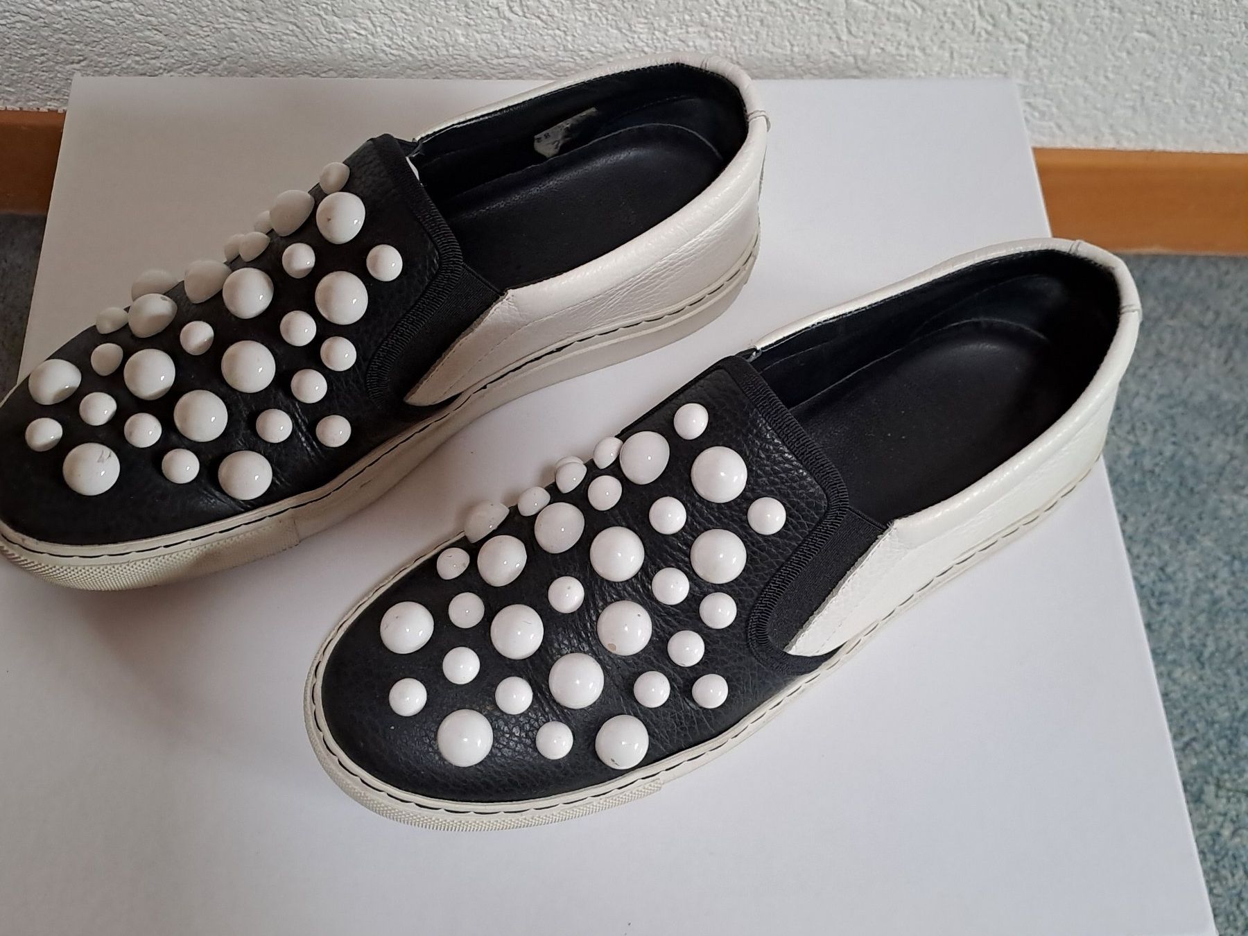 Scarpe da donna: Spezieller Damenschuh Gr. 38, NP 269.-- – Usato da Frauenfeld venduto da Andadaa 1