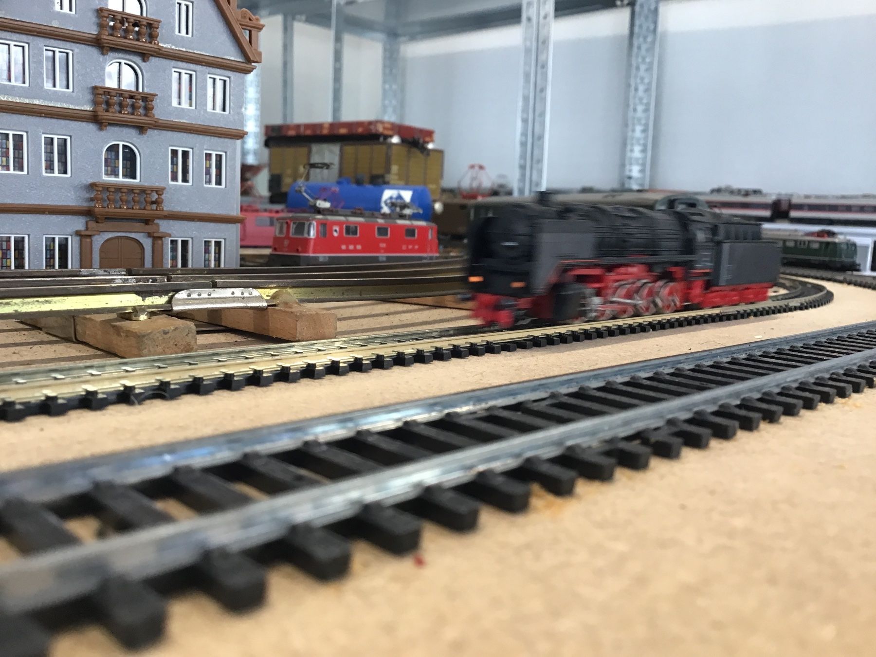 Roco Modellini di ferrovie: ROCO N Dampflok BR 03 mit Schlepptender – Usato da Männedorf venduto da Modell-Spezialisten 2