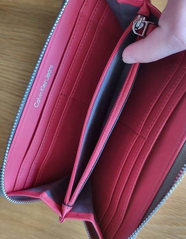 Calvin Klein Portamonete: Calvin Klein Portemonnaie – Usato da Winkel venduto da aivahmolina 2