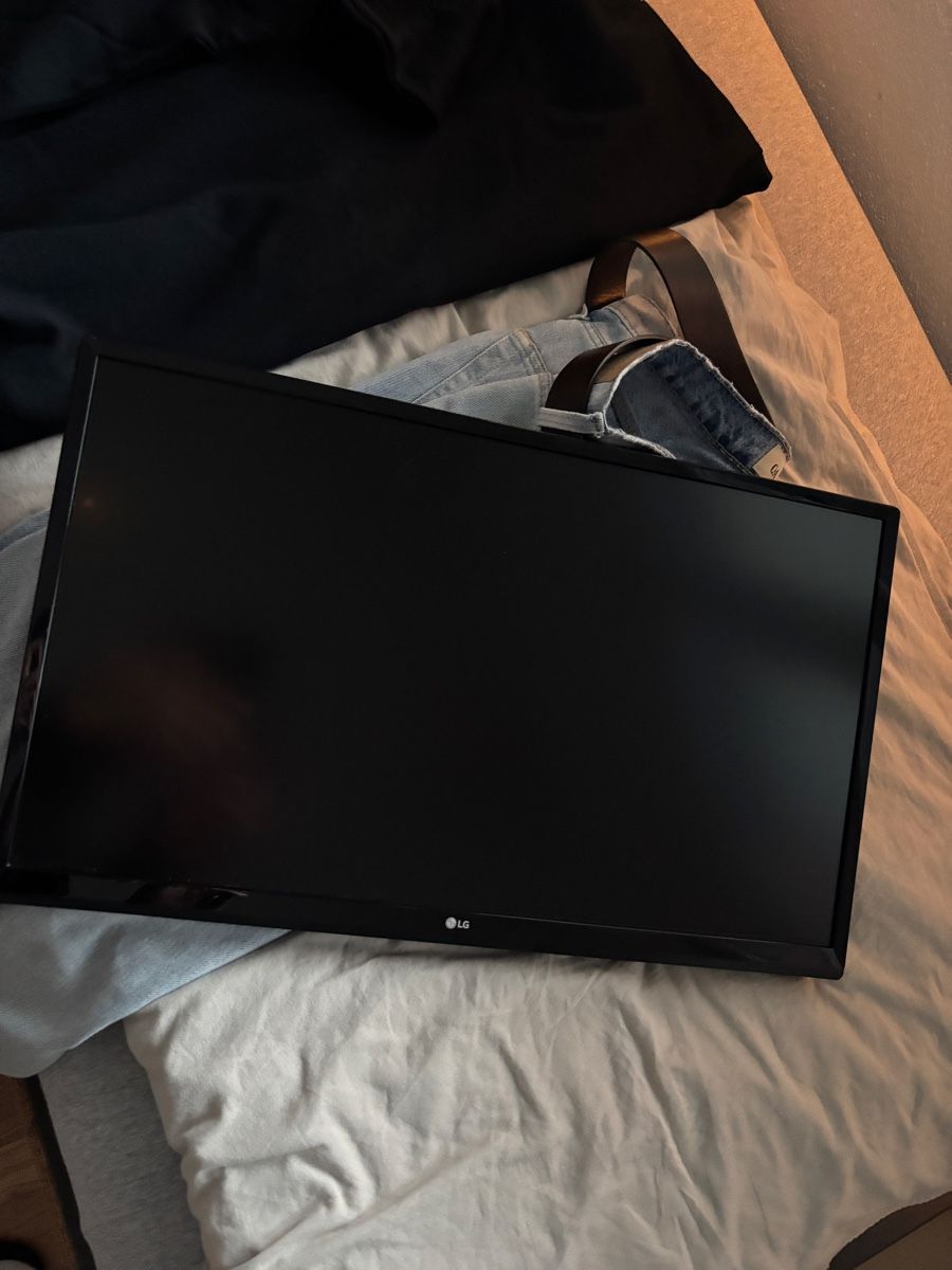 LG Monitor: LG Monitor  – Usato da Sirnach venduto da Fynpal