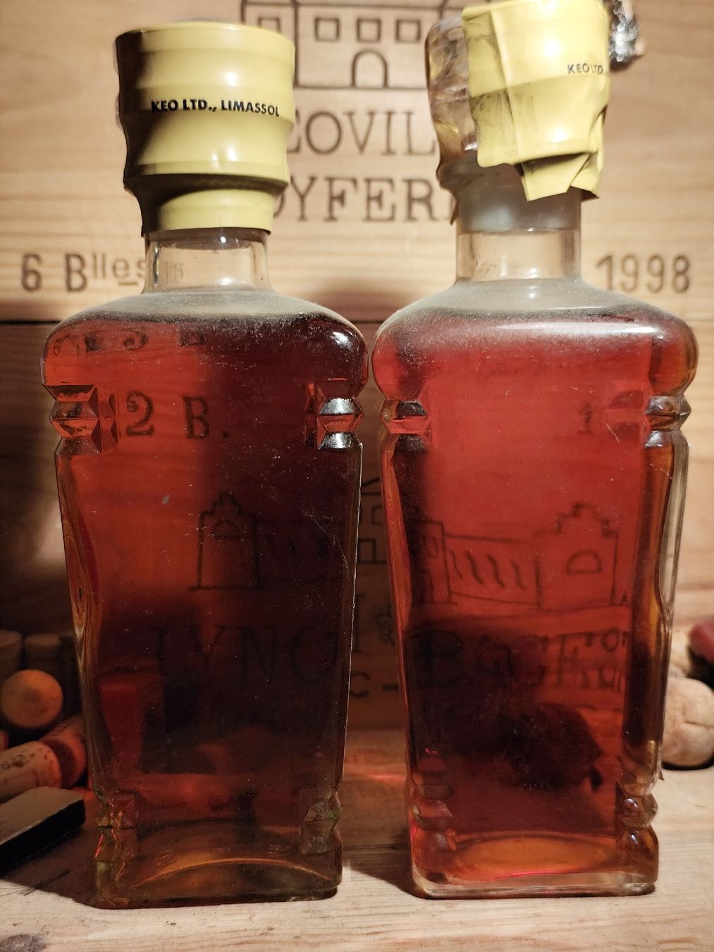 Bevande alcoliche: 2x Five Kings Cyprus Brandy  – Nuovo e nell'imballaggio originale da Büsserach venduto da Vintage-vins 1