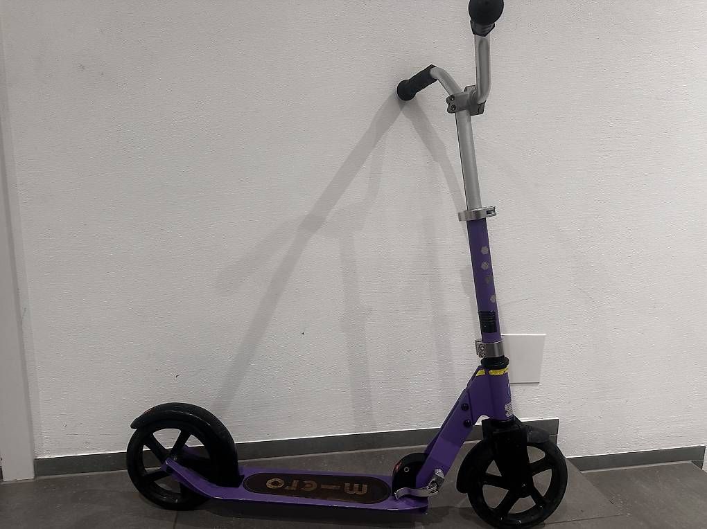 Veicoli per bambini: Violet micro Trotti – Usato da Hausen am Albis venduto da ysgem
