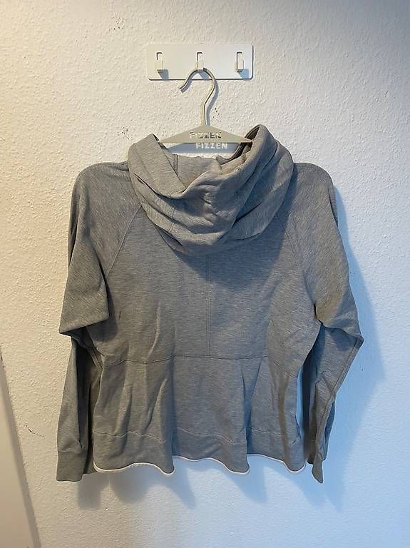 Nike Maglioni & Felpe: Nike Sportswear Sweatjacke - S – Usato da Bern venduto da anja.s.w 1
