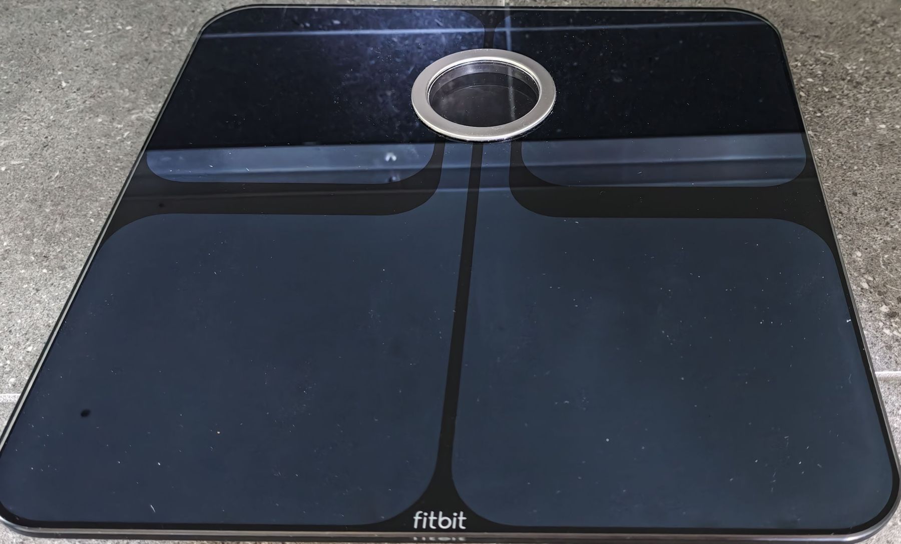 Pèse-personnes: Fitbit Personenwaage schwarz – D'occasion à Gümligen par Ejackhammer