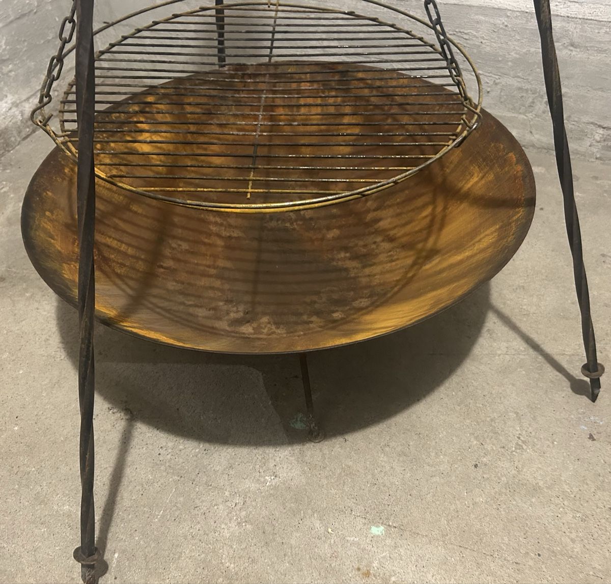 Bracieri: Grill-Feuer-Schale 65cm Durchmesser Schale  – Usato da Winterthur venduto da stella67 3