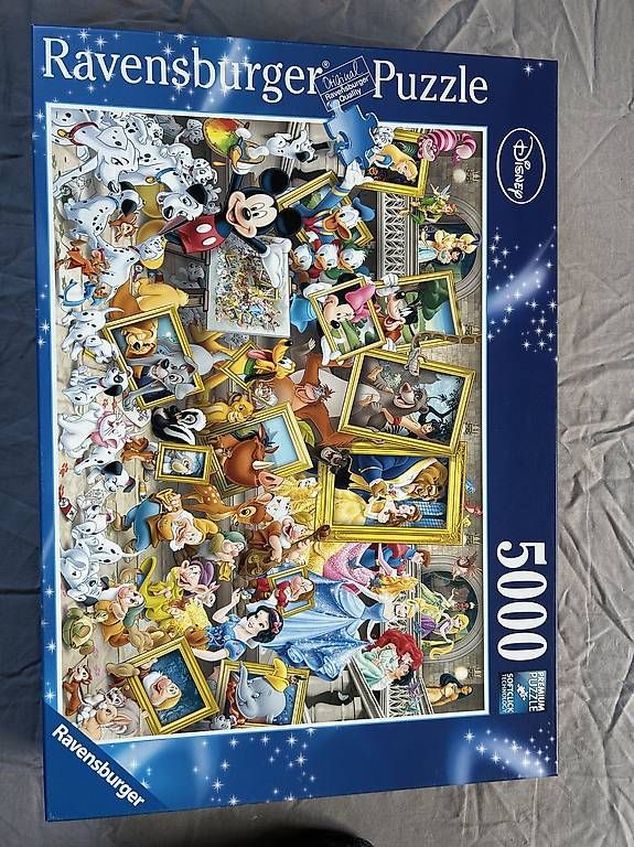 Puzzles: 5000 Disney Puzzle mit Puzzleplatte – D'occasion à Vaduz par alina_hasler 1