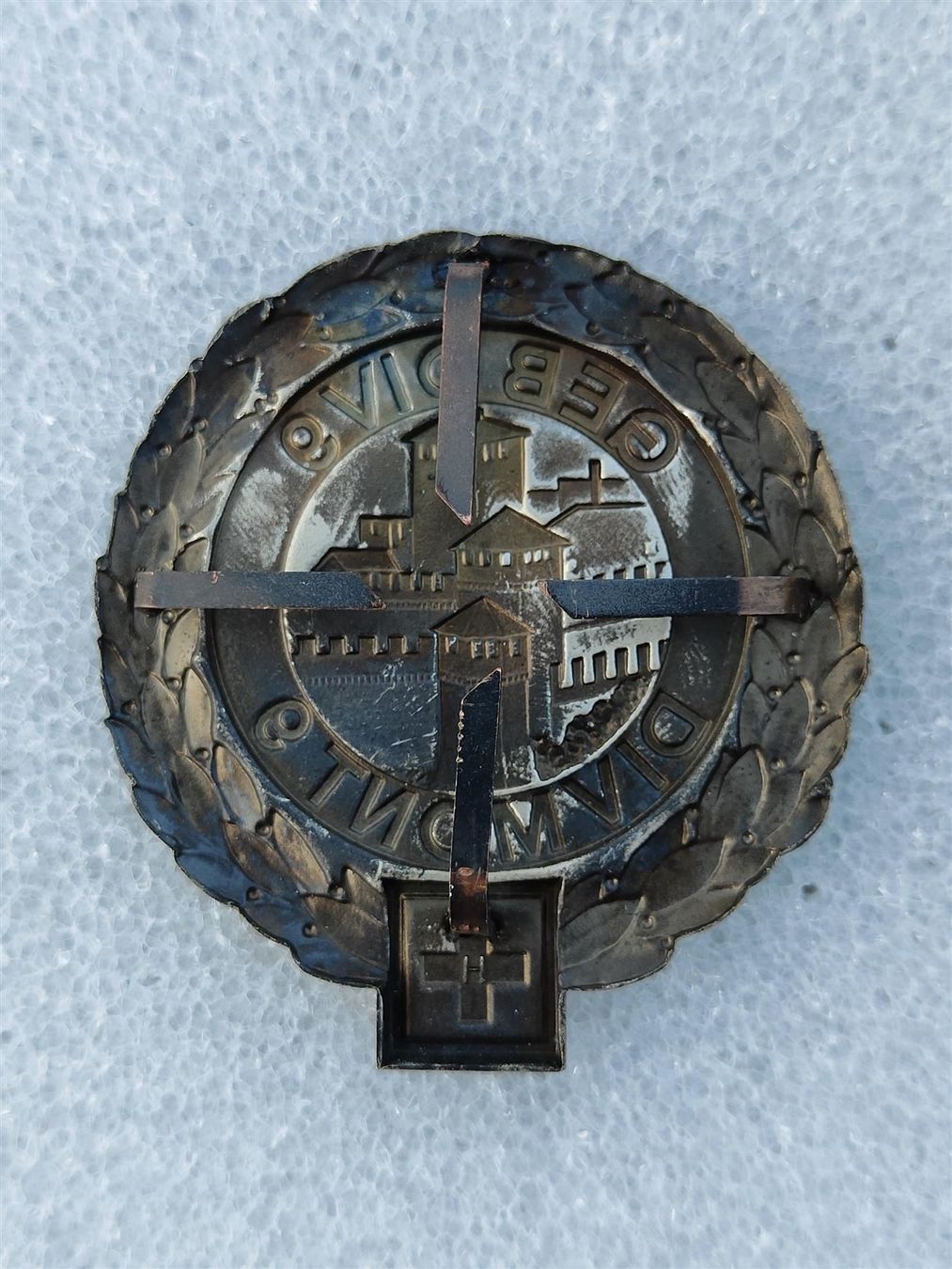 Placchette & Badge: Béretemblem Gebirgsdivision 9 V2 – Usato da Bauma venduto da SwissMilitaria 1