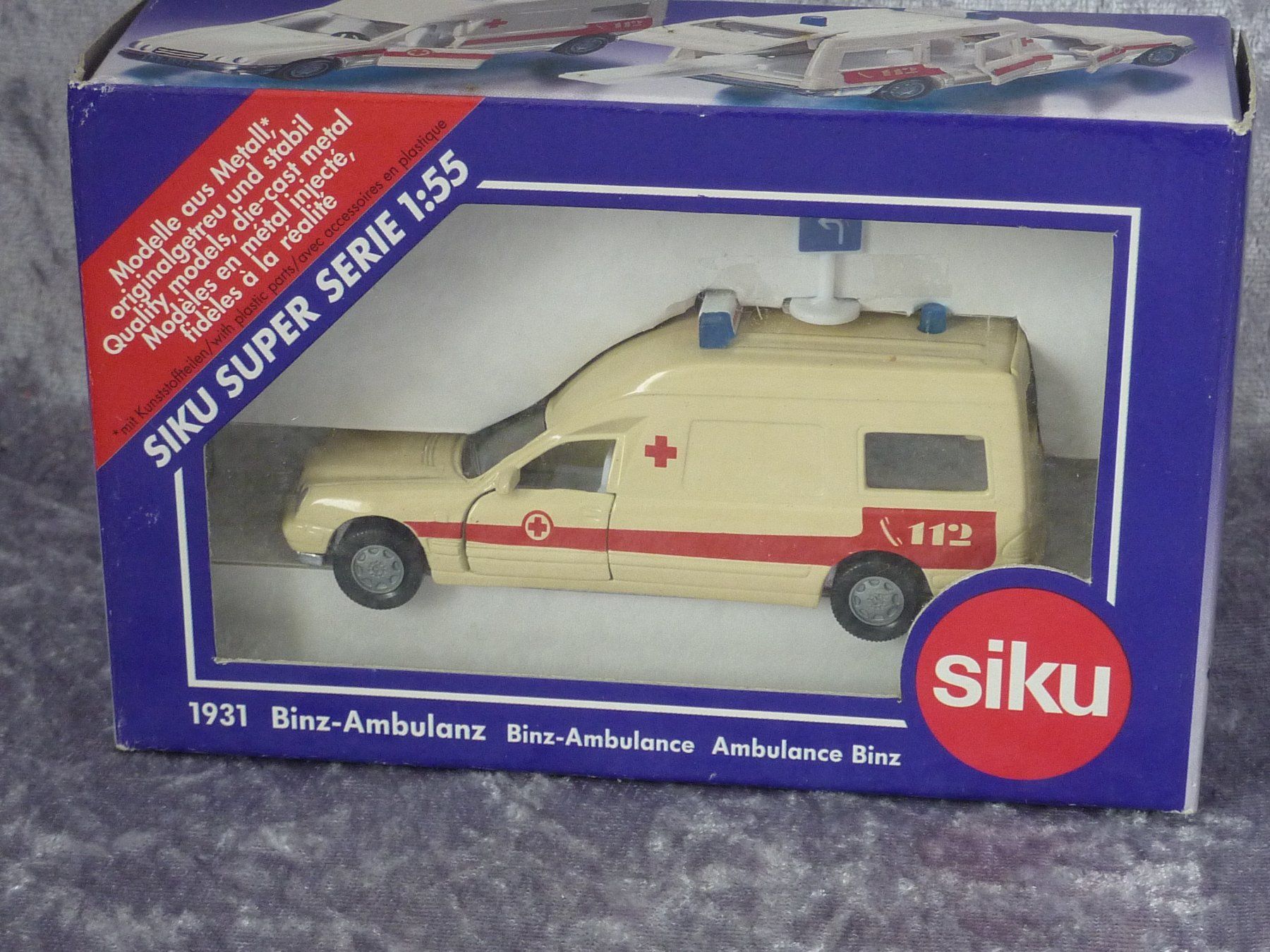 Siku Modellini d'auto: Binz Ambulanz 1:55 1931 Siku – Nuovo (secondo la descrizione) da Dürrenäsch venduto da modellautos4you