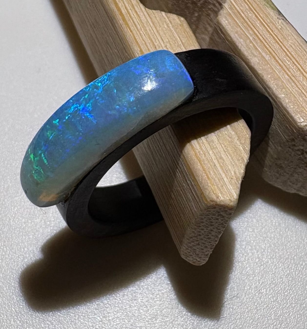 Anelli: Opal Ring Mooreiche, Gr.54, Coober Peedy Australien – Nuovo (secondo la descrizione) da Wilen b. Wil venduto da Tschirio