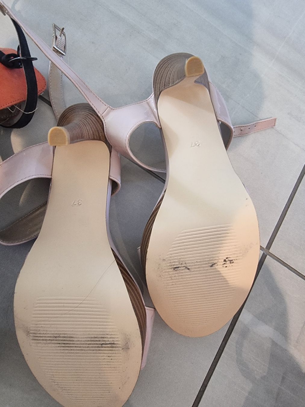 Damenschuhe: diverse Sandalen/Pumps ab CHF 1! – Gebraucht aus Wohlen AG von niki31 2