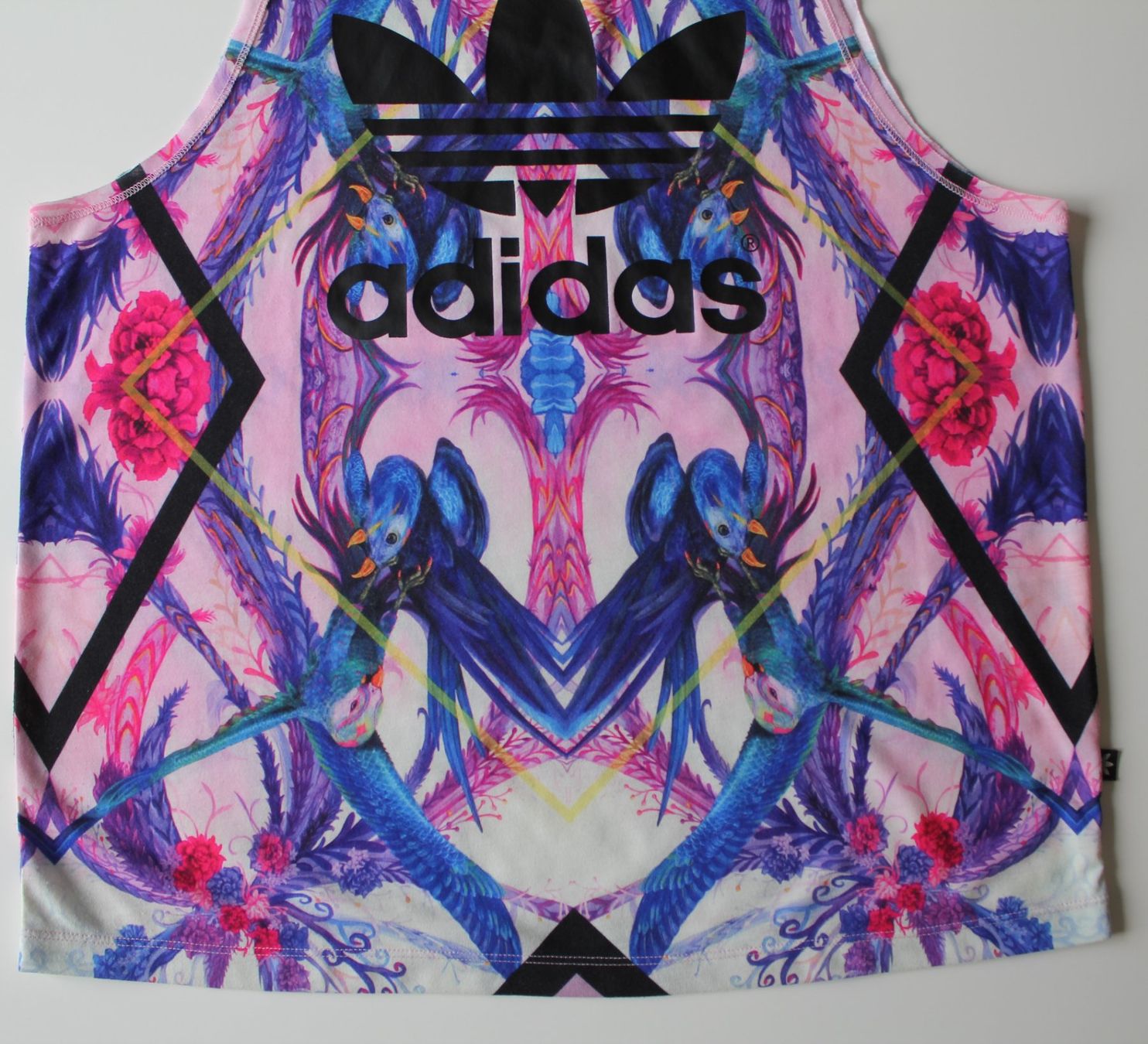 Adidas Top: Débardeur Adidas t. 36 – Usato da Peseux venduto da Gilloss 1