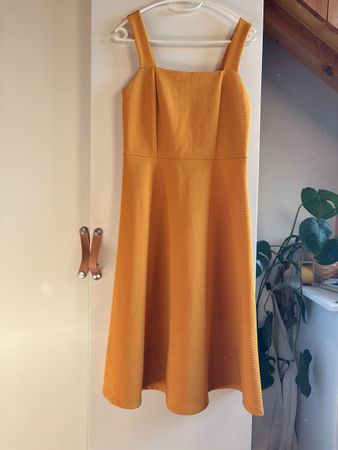 Robe Kiomi taille 36 - couleur moutarde ✨ État impeccable!