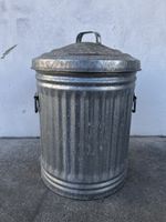 Kultige Amerikanische Mülltonne Abfalleimer 