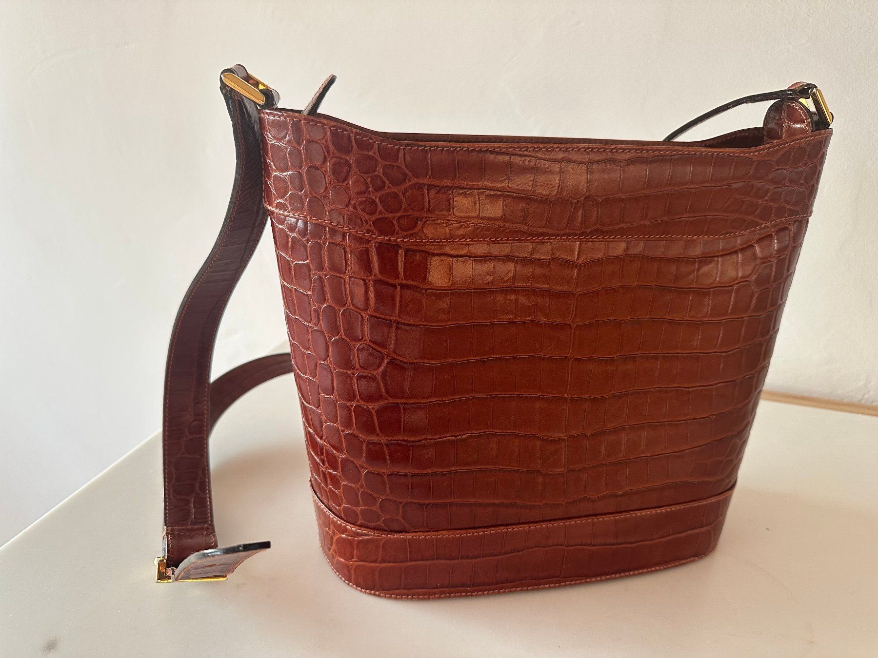 Salvatore Ferragamo Borse da donna: Salvatore Ferragamo Handtasche – Nuovo (secondo la descrizione) da Russikon venduto da cessna04 1