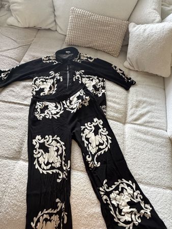 Jdy Damen Anzug Grösse M schwarz weiss gemustert Hose Oberte