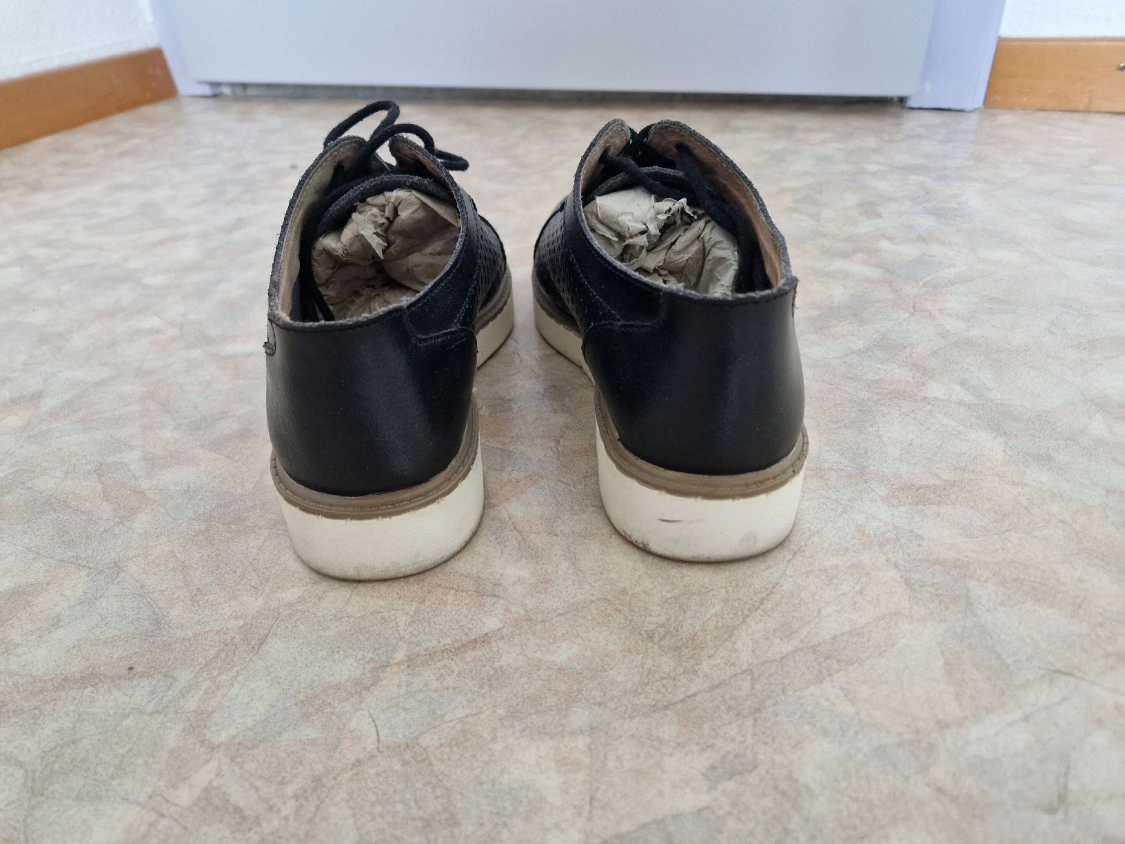 Scarpe da donna: Leder Schuhe Gr.38 – Usato da Triengen venduto da KittyKat6 3