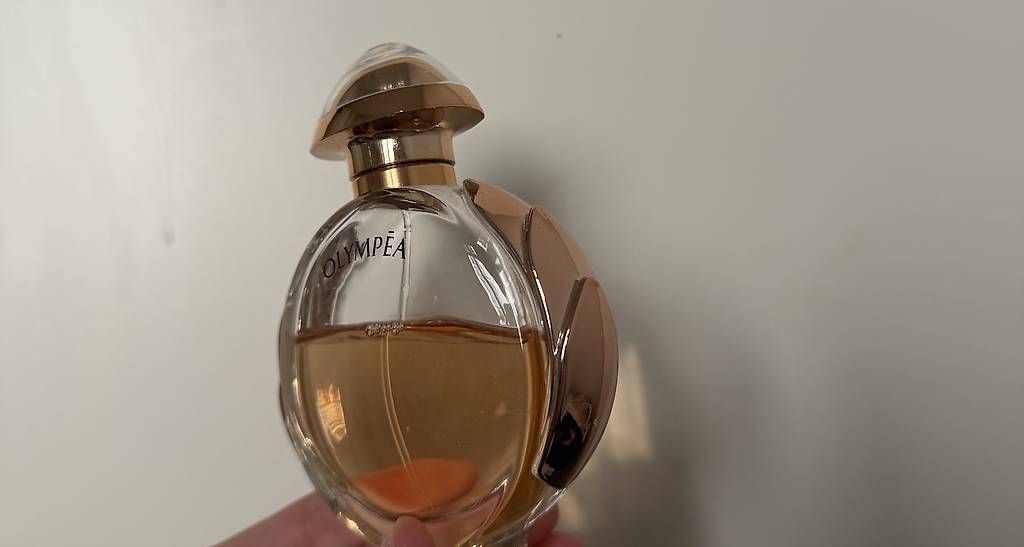 Parfums & Eau de Toilette: Olympea Parfüm, original – D'occasion à Basel par lolaloli 1