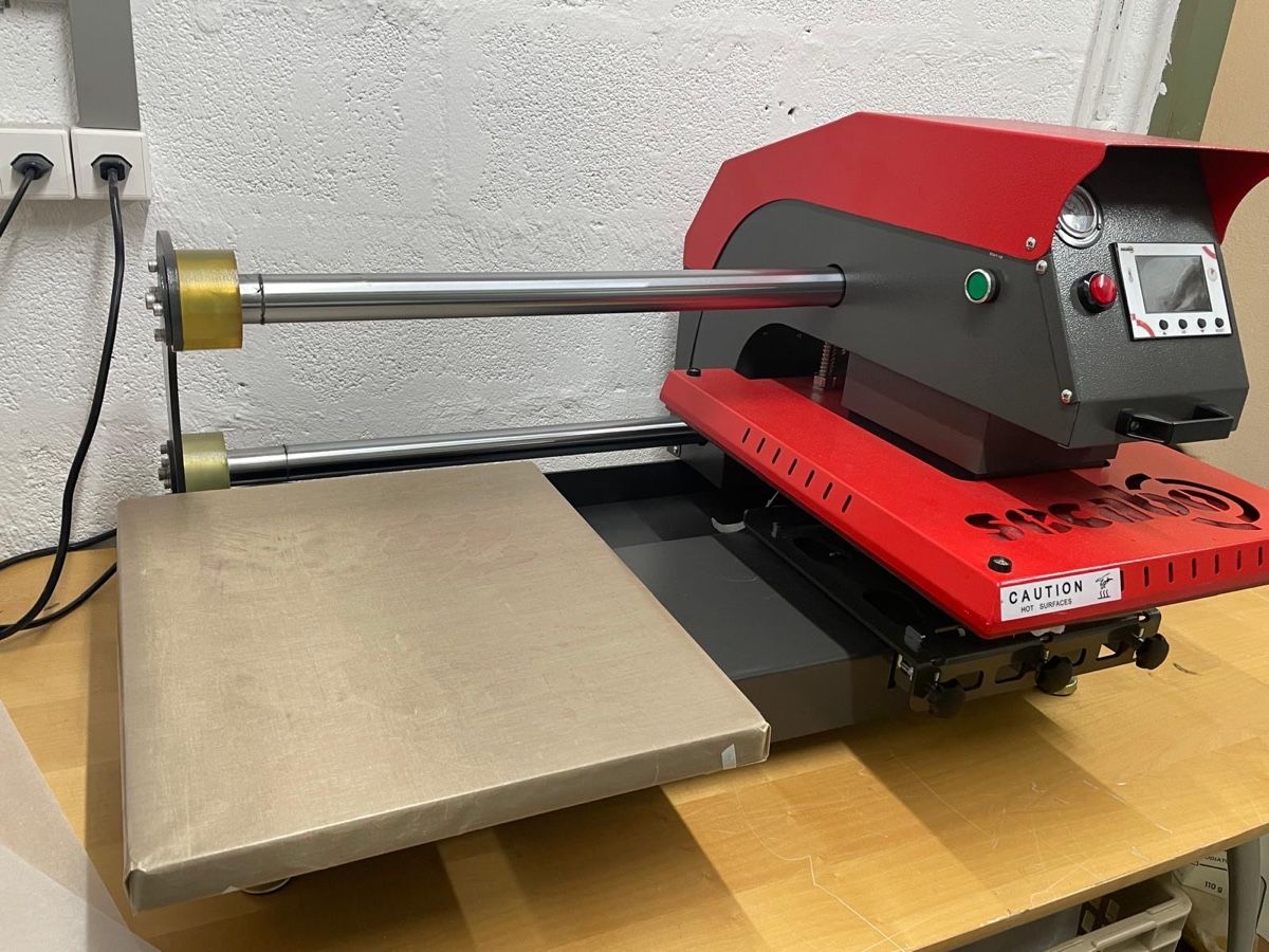 Toutes les machines: Secabo Transferpresse und Graphtec Plotter Set gebraucht – D'occasion à Thun par gia_k8tq