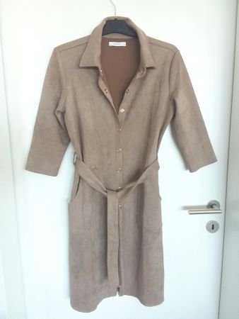 RESERVED Kleid im Wildlederlook, Gr M