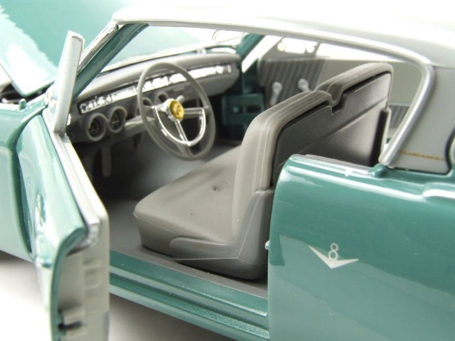 Modellautos: Studebaker Commander Starliner 1953-1955 grün / grau    1:18 – Neu und originalverpackt aus Gerlafingen von espero88 6