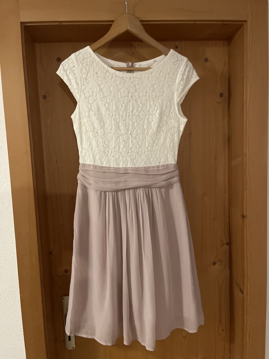 Vestiti: Sommerkleid gr.34 – Usato da Jenaz venduto da Gba63