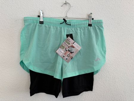 Eine Running-Shorts für Damen, Gr. M
