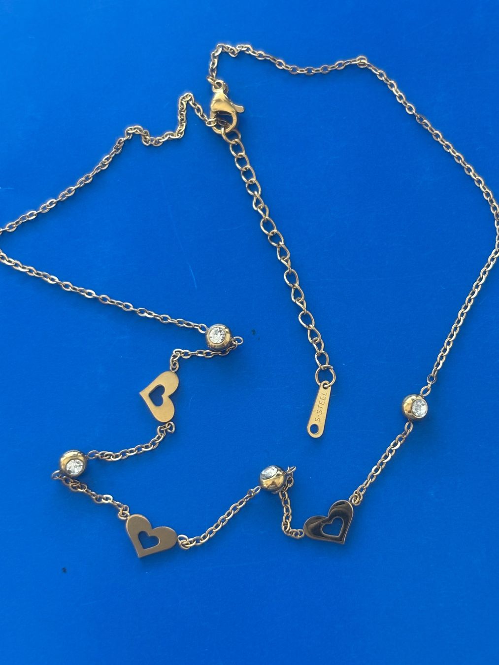 Catenine: Luxus Elegante Edelsthal Kette Farbe : Gold – Nuovo (secondo la descrizione) da Biel-Bienne venduto da Roserosse13 1